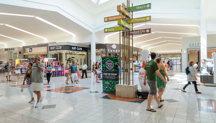 Affluent American shoppers shifting to private labels